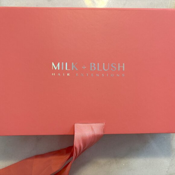 23" Seamless Set, California Beach Blonde Highlighted, Milk & Blush - Picture 6 of 13